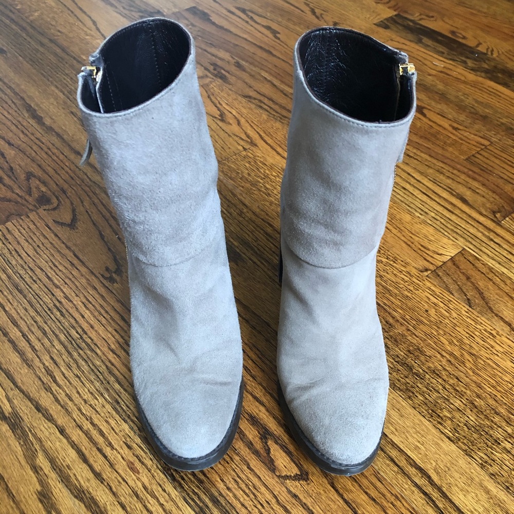 Super cute low boots 🤎